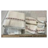 BATH TOWELS, HAND TOWELS & WASHCLOTHS