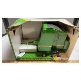 JOHN DEERE 566 ROUND BALER 1/16 ERTL