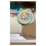 POT HOLDERS, TOWELS, TUPPERWARE & BOWLS