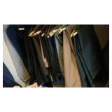 (20)+/- PAIRS OF MENS BLUE JEANS & TROUSERS (SZ.