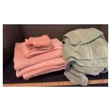 TOWELS, HAND TOWELS & BLANKETS