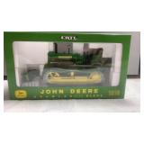 ERTL JOHN DEERE 1010 CRAWLER W/ BLADE