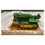 JOHN DEERE MODEL 'MC' CRAWLER SPEC CAST