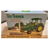 JOHN DEERE TOY FARMER 4230 DIESEL TRACTOR ERTL