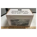 JD MODEL 420 V TRACTOR OFFICIAL SHOW TOY 2003