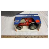 (2) ERTL FORD 8 N 1/16 SCALE & 846 FORD