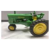 JOHN DEERE MODEL '60' TRACTOR RESTORED