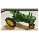 JOHN DEERE MODEL 'A' TRACTOR NARROW FRONT