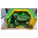 JOHN DEERE 9610 MAXIMIZER COMBINE ERTL