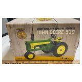 ERTL IOWA FFA SPECIAL EDITION J.D. 530 TRACTOR