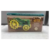 ERTL J.D. 1924 MODEL D TRACTOR 1/16 SCALE