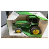 JOHN DEERE 4960 MFWD TRACTOR  ERTL