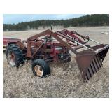 INTERNATIONAL 350 UTILITY TRACTOR W/ LOADER