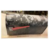 MAILBOX & EXTENTION CORD