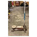 ASTROLINE 2 TON FLOOR JACK (WORKS)
