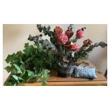 ASSORTED PLASTIC PLANTS AND DRIFT WOOD