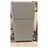 ROPER WHIRLPOOL REFRIGERATOR (WORKS)