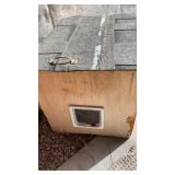 PET HOUSE, HEATED WATER BOWL AND GARDEN HOSE