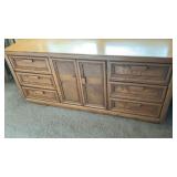 WOOD DRESSER