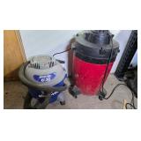 2 shop vacs, 6 and 16 gallon, working
