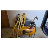 Proforce air compressor, wheeled with hose, works