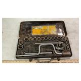 (3) SOCKET SETS
