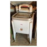 MAYTAG WASH MACHINE