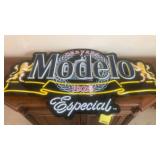Modelo Sign (missing cord)