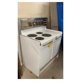 Fridgeaire Elecric Range (works)
