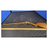 AMERICAN GUN CO. WALL HANGER