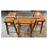 (3) Saddle barstools