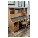 DESK AND COMPUTER CHAIR