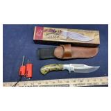 TIMBER WOLF SIGNATURE COLLECTIBLE KNIFE W/ BOX