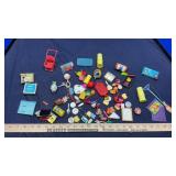 DOLL HOUSE ACCESSORIES & CLOTHES HANGERS