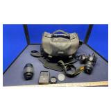 NIKON D3200 CAMERA W DOUBLE ZOOM LENS KIT & CASE