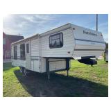 1992 FLYING DUTCHMAN 27ft. 5th WHEEL CAMPER