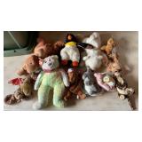LARGE COLLECTION OF BEANIE BABY'S