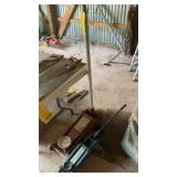 (2) FLOOR JACKS 2-1/4 TON & 1 TON