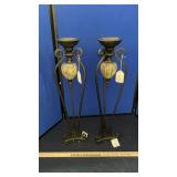 (2) CANDLE HOLDERS & PAINTING PALLET