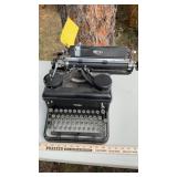 ROYAL TYPEWRITER