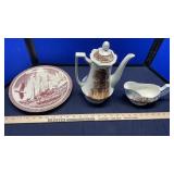 AMERICAN STYLE HOUSE TE POT, GRAVY BOAT &