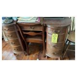 ROUND WOOD DESK W/ CHAIR