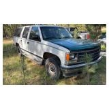 1993 CHEVROLET SUBURBAN 2WD