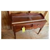 MAHOGANY HALL TABLE