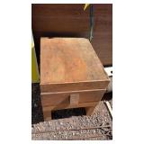 WOOD TABLE / BENCH & FARM SINK