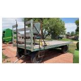 FLATBED BALE WAGON