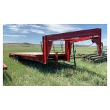 2002 TITAN 8X 24 GOOSENECK TRAILER