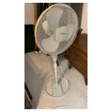 PELONIS FAN & HAMPER