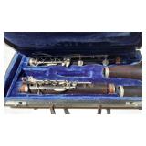 SELMER CLARINET W/ CASE