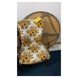 PADDED CHAIR & ROUND CARD TABLE